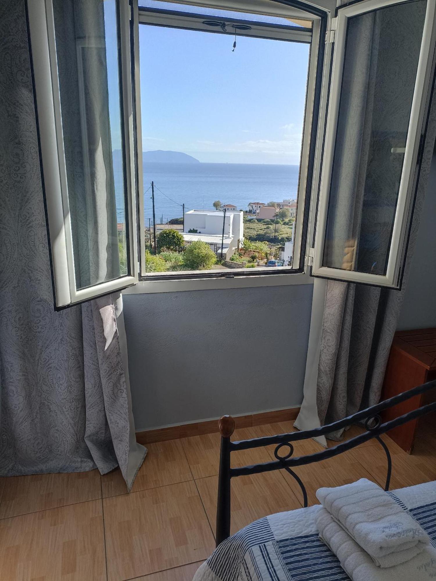 Appartement Απεραντο Γαλαζιο à Agia Pelagia  Extérieur photo