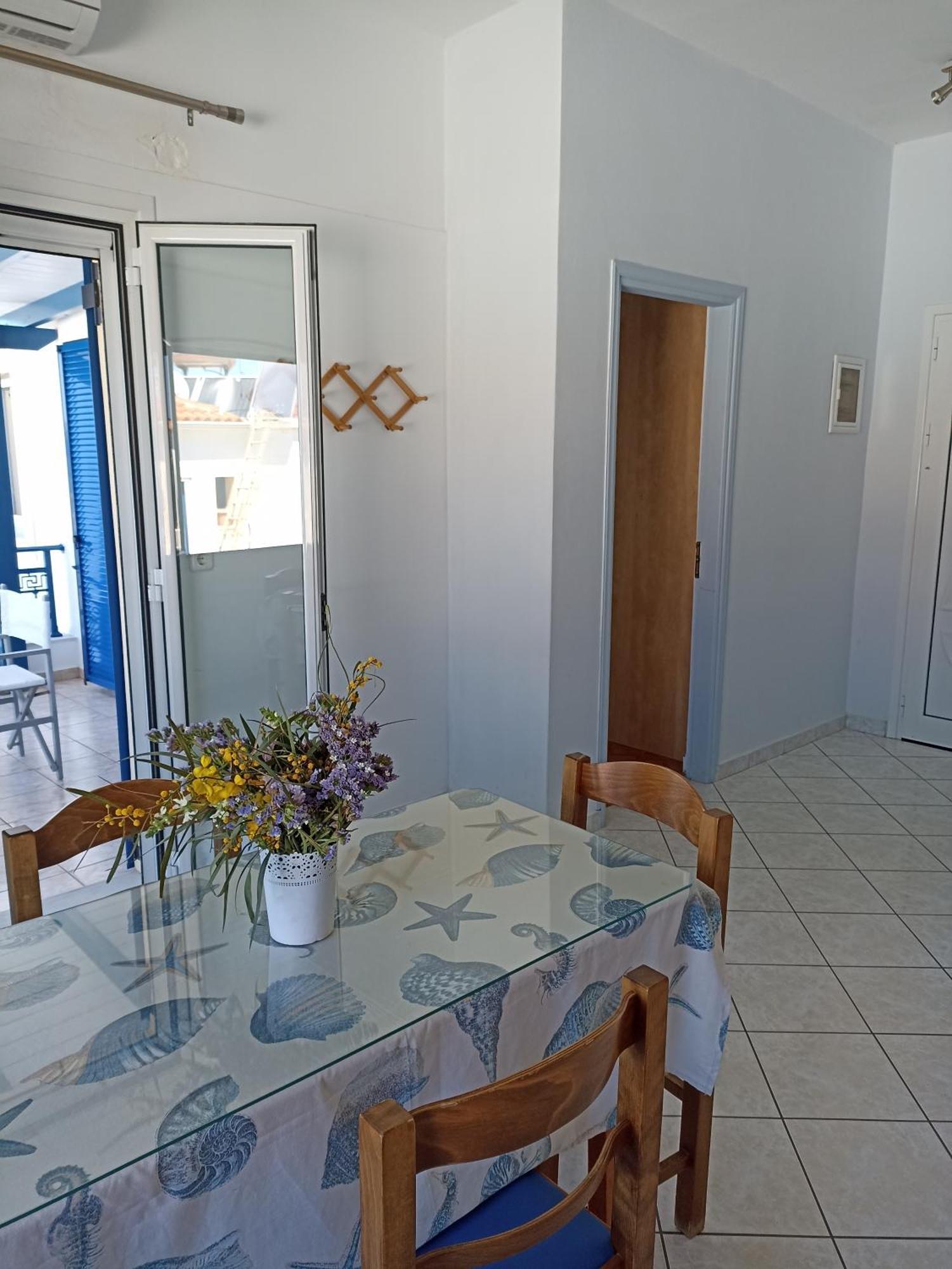 Appartement Απεραντο Γαλαζιο à Agia Pelagia  Extérieur photo