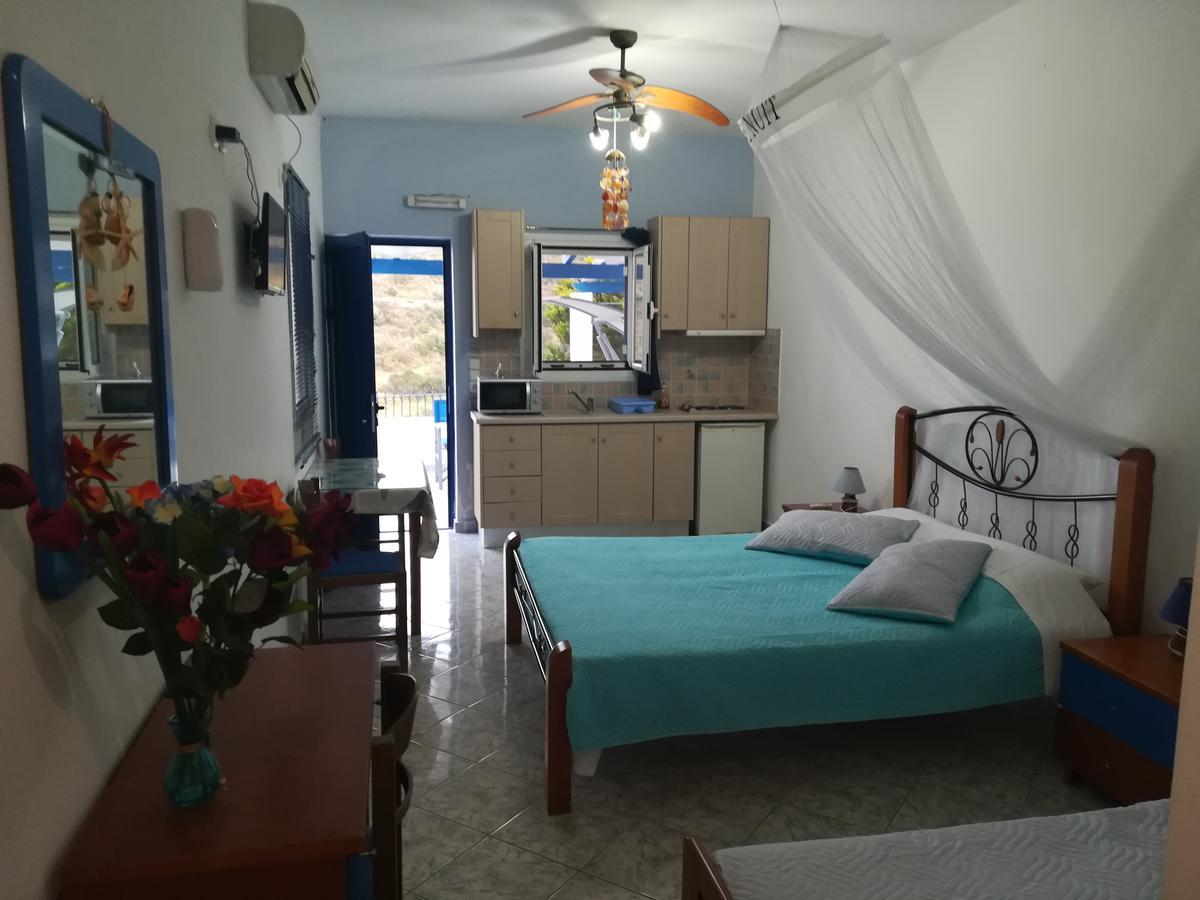 Appartement Απεραντο Γαλαζιο à Agia Pelagia  Extérieur photo
