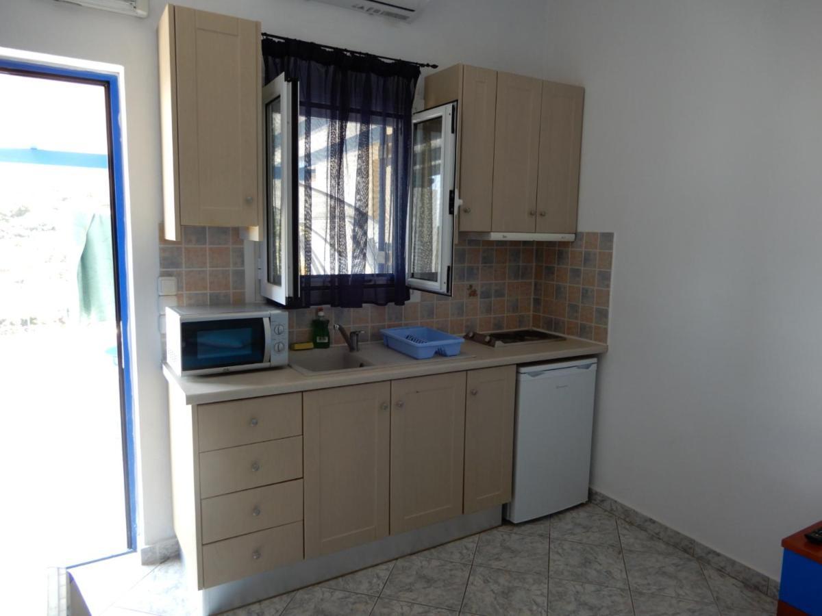 Appartement Απεραντο Γαλαζιο à Agia Pelagia  Extérieur photo